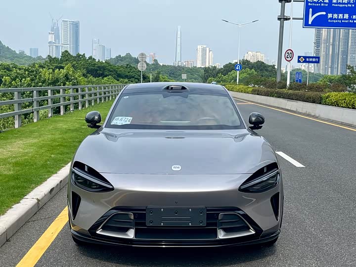 Фото 2 - Xiaomi YU7