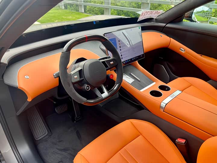 Фото 9 - Xiaomi YU7