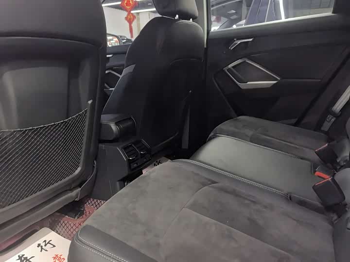 Фото 6 - Audi Q3