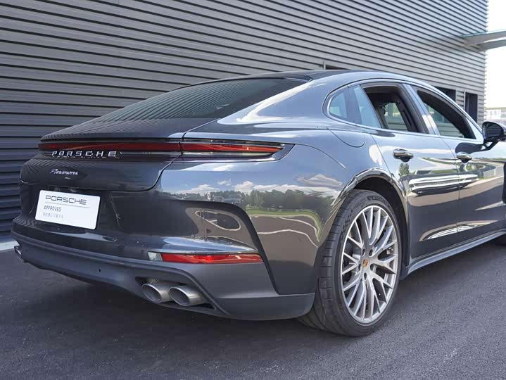 Фото 7 - Porsche Panamera