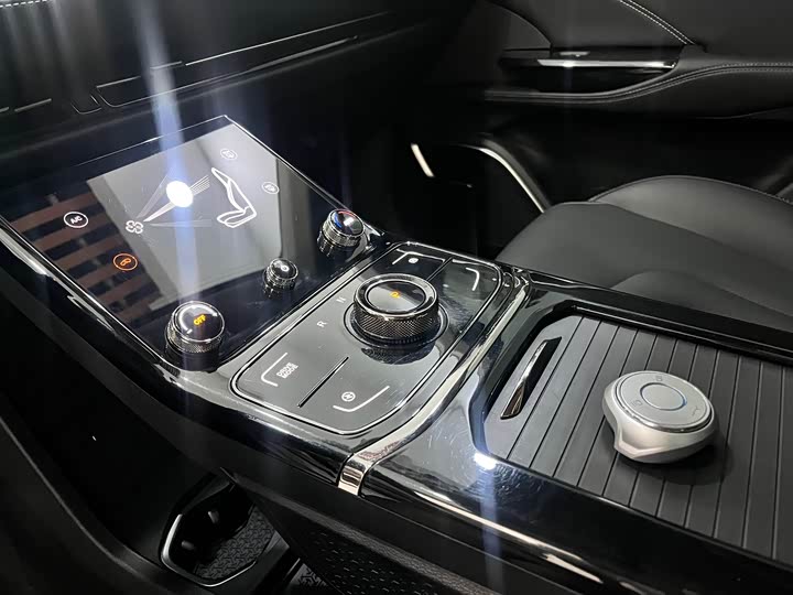 Фото 13 - Hozon U