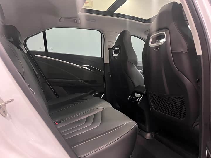 Фото 9 - Hozon U