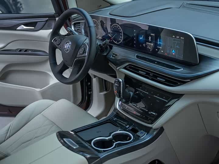 Фото 16 - Buick GL8 ES