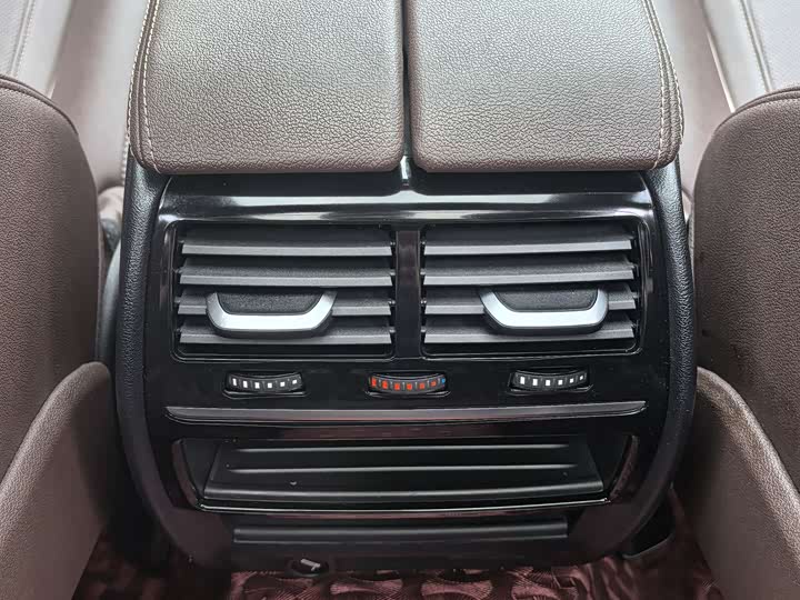 Фото 14 - BMW 5 Series Hybrid