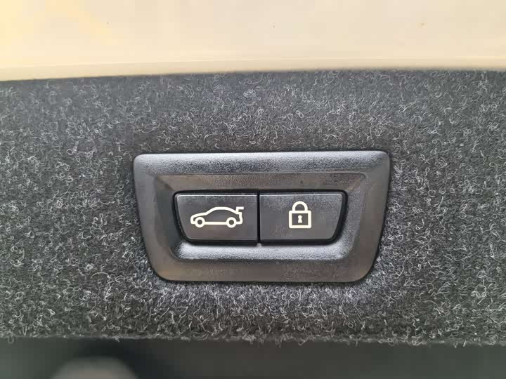 Фото 15 - BMW 5 Series Hybrid