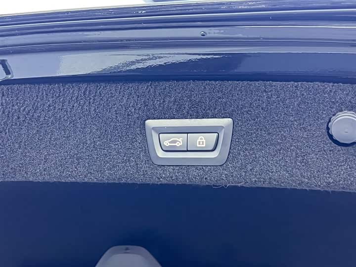 Фото 10 - BMW 7 Series