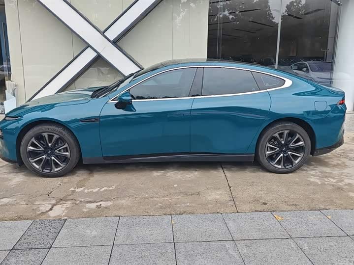 Фото 4 - XPeng P7