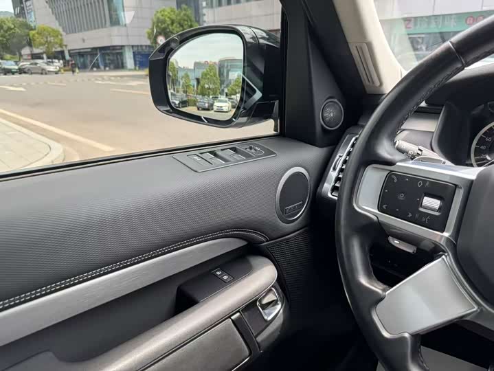 Фото 14 - Land Rover Discovery