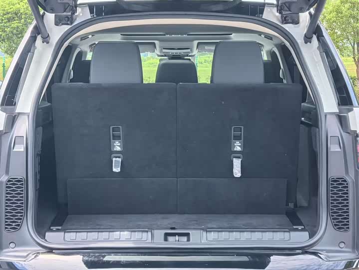 Фото 18 - Land Rover Discovery