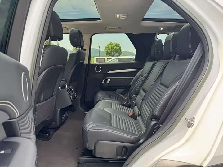 Фото 9 - Land Rover Discovery