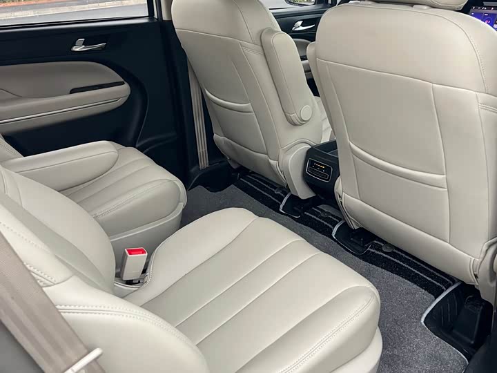 Фото 7 - GAC Trumpchi M6