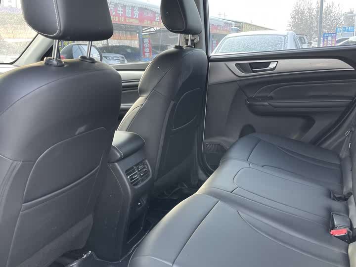 Фото 6 - Haval M6