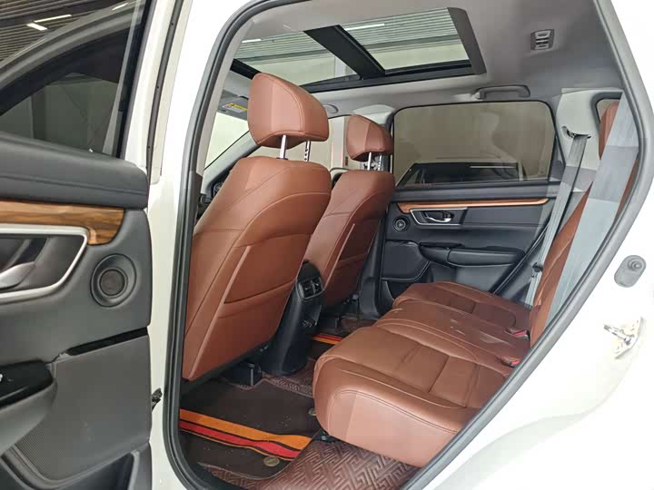 Фото 10 - Honda CR-V