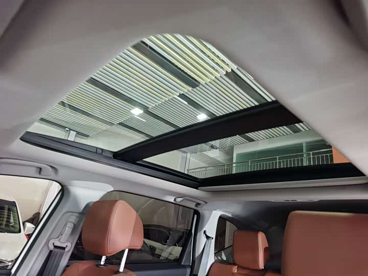 Фото 14 - Honda CR-V