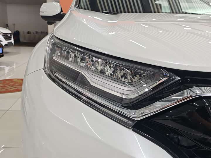 Фото 17 - Honda CR-V