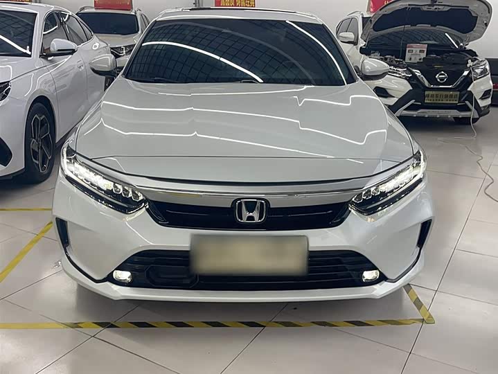 Фото 3 - Honda Inspire