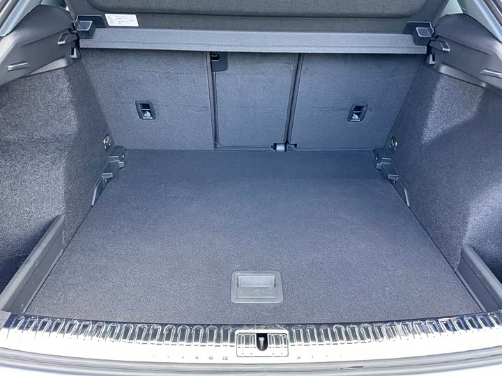 Фото 18 - Audi Q3