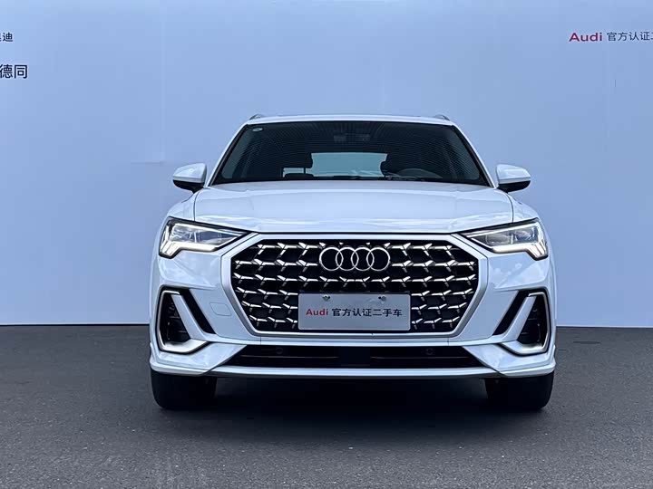 Фото 2 - Audi Q3