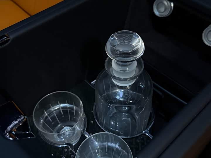 Фото 7 - Rolls-Royce Cullinan