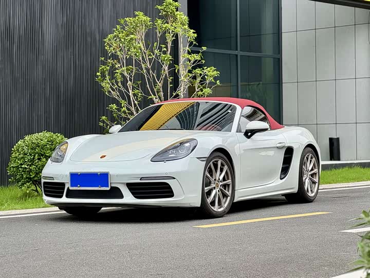 Фото 1 - Porsche 718