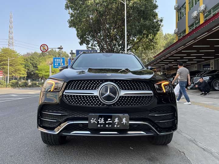 Фото 3 - Mercedes-Benz GLE-Class