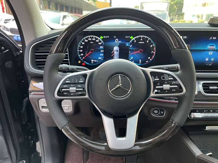 Фото 9 - Mercedes-Benz GLE-Class