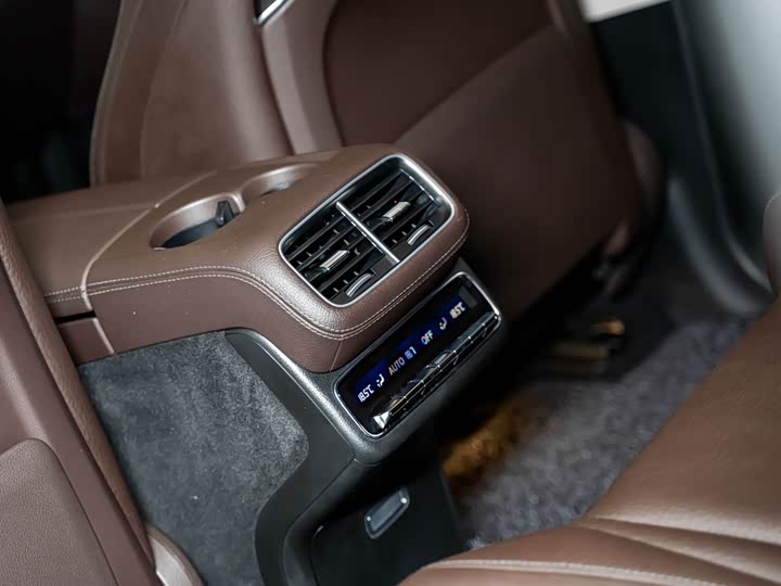 Фото 21 - Mercedes-Benz GLS-Class