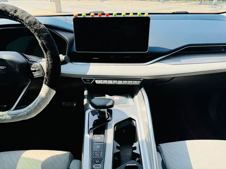 Фото 10 - Geely Preface