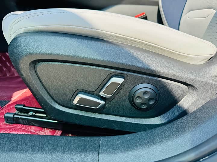 Фото 14 - Geely Preface