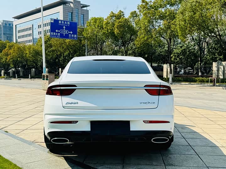 Фото 16 - Geely Preface