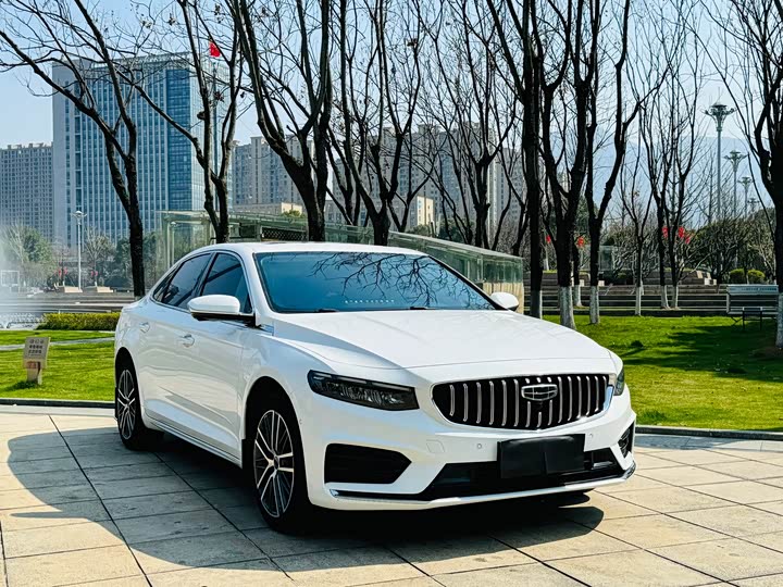 Фото 3 - Geely Preface