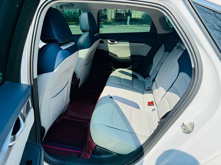 Фото 5 - Geely Preface