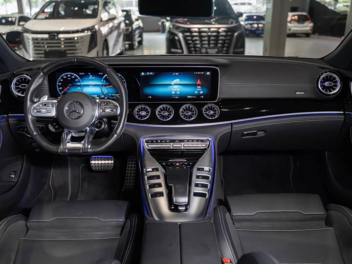 Фото 10 - Mercedes-Benz AMG GT