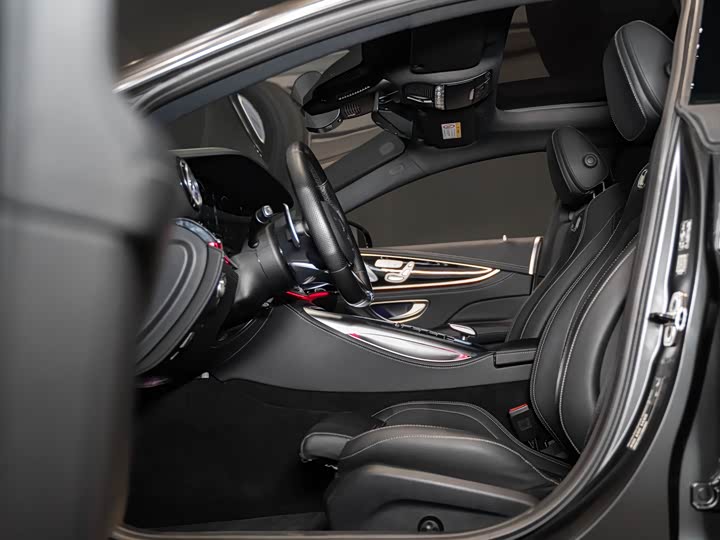 Фото 11 - Mercedes-Benz AMG GT