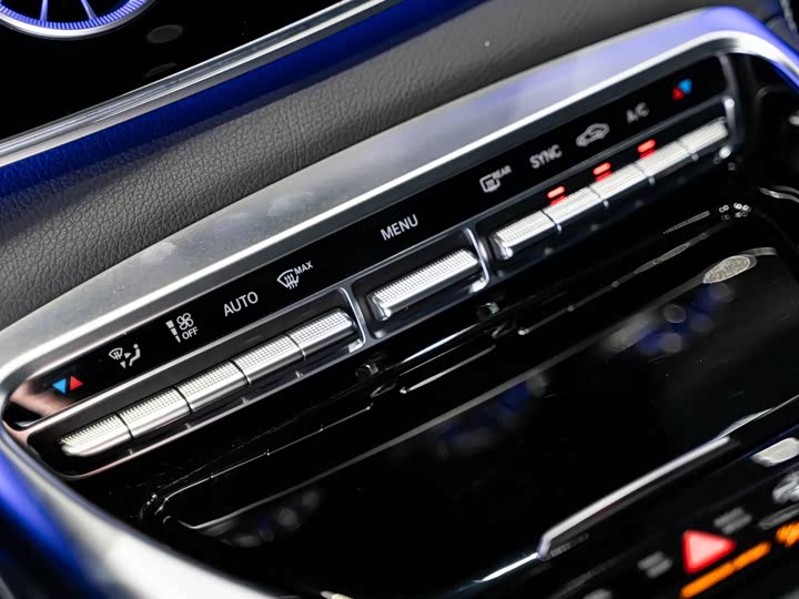 Фото 14 - Mercedes-Benz AMG GT