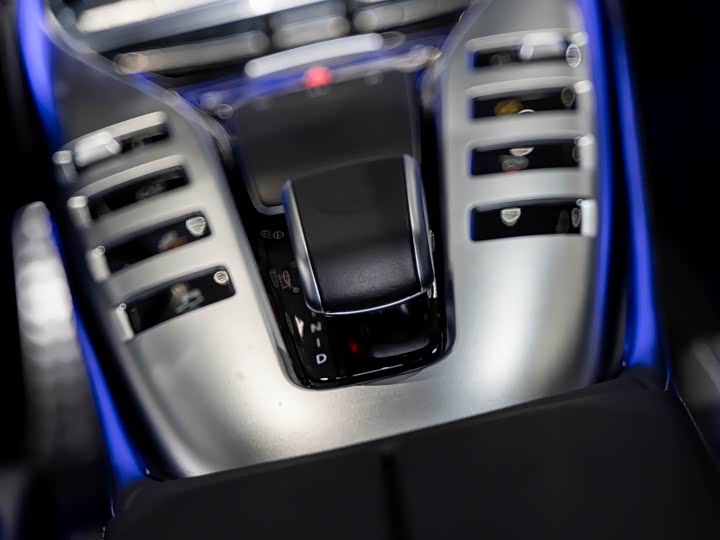 Фото 17 - Mercedes-Benz AMG GT