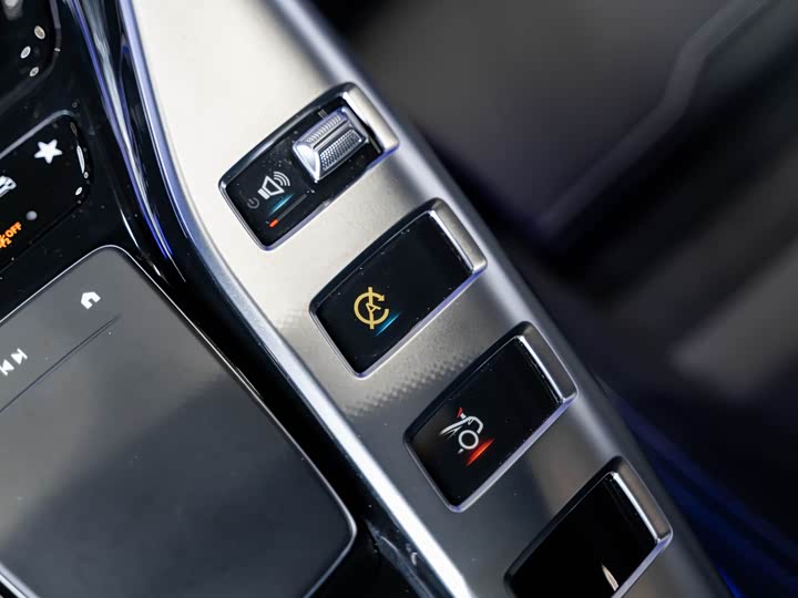 Фото 19 - Mercedes-Benz AMG GT