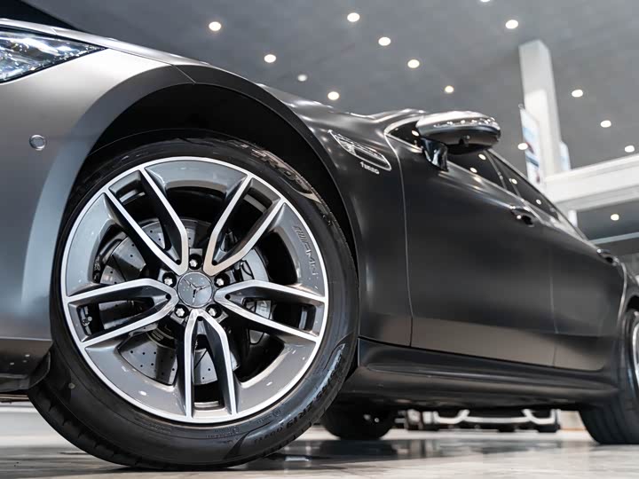 Фото 8 - Mercedes-Benz AMG GT