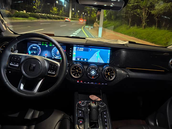 Фото 6 - Tank 300