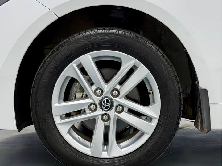 Фото 18 - Toyota Levin