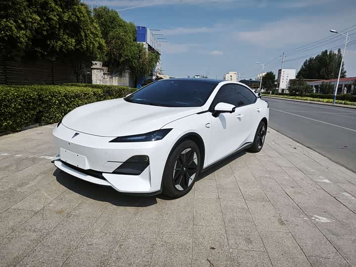 Фото 1 - Changan Deepal SL03