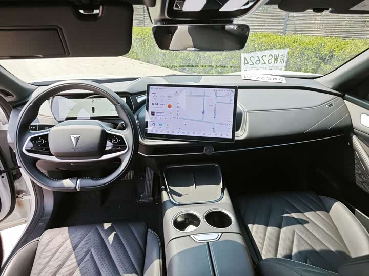 Фото 16 - Changan Deepal SL03