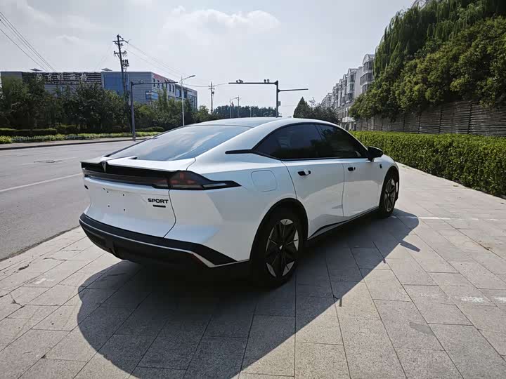 Фото 7 - Changan Deepal SL03