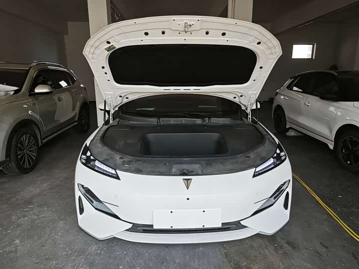 Фото 9 - Changan Deepal SL03