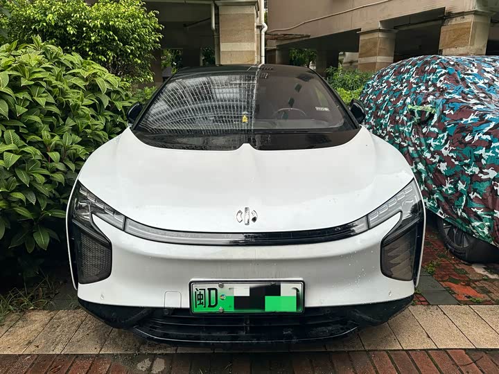 Фото 1 - HiPhi X