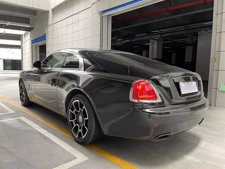 Фото 4 - Rolls-Royce Wraith