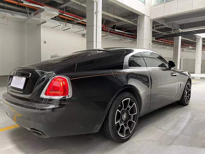 Фото 5 - Rolls-Royce Wraith