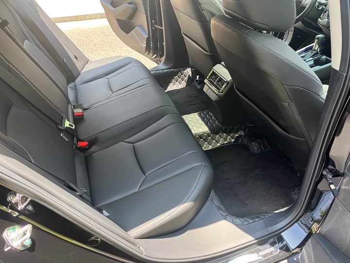 Фото 12 - Honda Accord