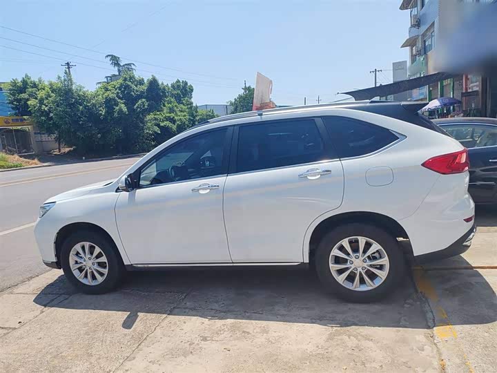 Фото 8 - Haval M6