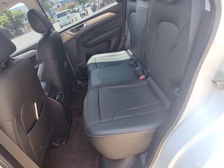 Фото 9 - Haval M6